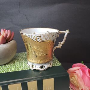 Victorian Antique Gold Floral Porcelain Shaving Mug Footed Base Japonisme